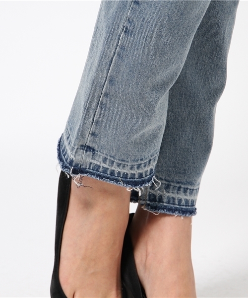CHEAP MONDAY（チープマンデイ）の「CHEAP MONDAY /　EMMY BLUE デニム（デニムパンツ・レディース・サックスブルー・26inch/27inch/25inch）」の9枚目の写真