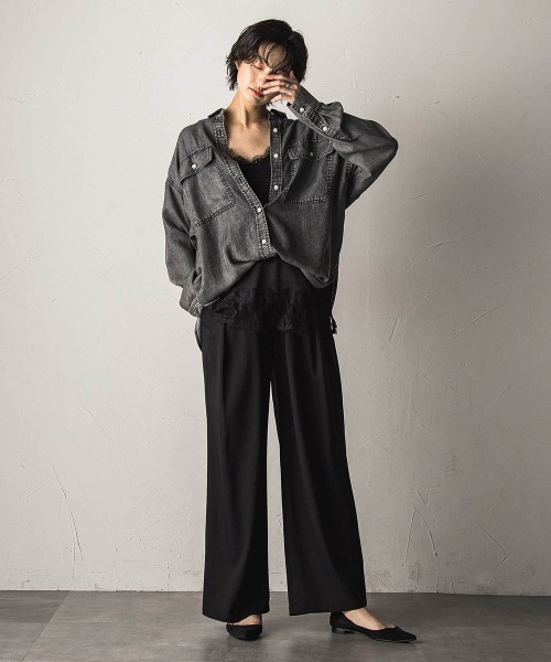 MAYSON GREY(メイソングレイ)の「ゆれるデニム2WAYオーバーシャツ(シャツ/ブラウス・レディース・ネイビー/ライトグレー・M)」の19枚目の写真