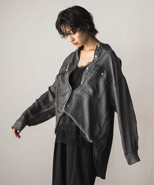 MAYSON GREY(メイソングレイ)の「ゆれるデニム2WAYオーバーシャツ(シャツ/ブラウス・レディース・ネイビー/ライトグレー・M)」の15枚目の写真