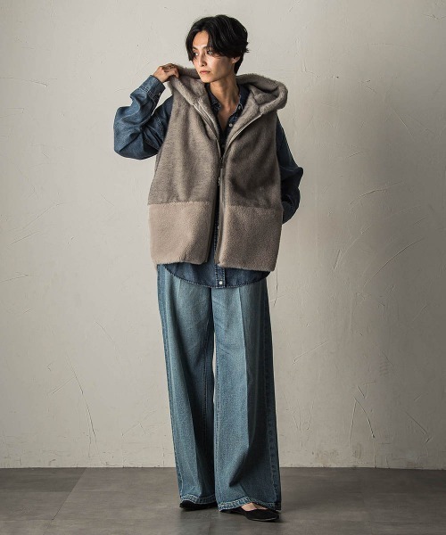 MAYSON GREY(メイソングレイ)の「ゆれるデニム2WAYオーバーシャツ(シャツ/ブラウス・レディース・ネイビー/ライトグレー・M)」の12枚目の写真