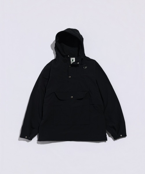 SIERRA DESIGNS(シェラデザイン)の「伝統のアノラックを現代的にアップデート【SIERRA DESIGNS】SHORT CAGOULE 日本製(ナイロンジャケット・メンズ・ブラック/ベージュ/カーキ/オレンジ/ブルー・SMALL/MEDIUM/LARGE/X-LARGE)」の2枚目の写真