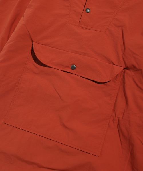SIERRA DESIGNS(シェラデザイン)の「伝統のアノラックを現代的にアップデート【SIERRA DESIGNS】SHORT CAGOULE 日本製(ナイロンジャケット・メンズ・ブラック/ベージュ/カーキ/オレンジ/ブルー・SMALL/MEDIUM/LARGE/X-LARGE)」の14枚目の写真