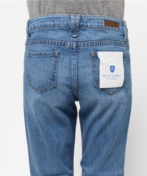 BLUE LABEL CRESTBRIDGE(ブルーレーベルクレストブリッジ)の「デニム パンツ(デニムパンツ・レディース・ネイビー・36/38)」の6枚目の写真