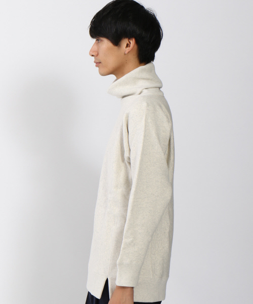 Champion(チャンピオン)の「【別注】Champion Riverse Weaveタートルネック(Tシャツ/カットソー・メンズ・アイボリー/グレー/ネイビー・3/2/4)」の5枚目の写真
