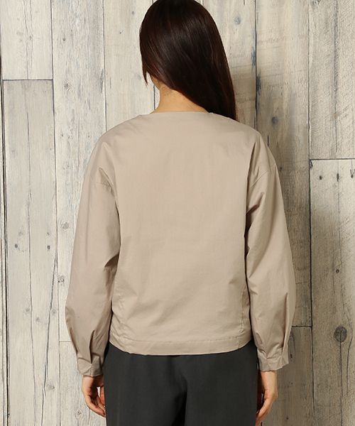 LBC（エルビーシー）の「ノーカラーコクーンスリーブブルゾン（ブルゾン・レディース・ベージュ/ネイビー・MEDIUM/LARGE）」の6枚目の写真