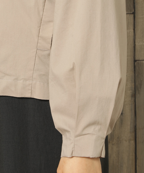 LBC（エルビーシー）の「ノーカラーコクーンスリーブブルゾン（ブルゾン・レディース・ベージュ/ネイビー・MEDIUM/LARGE）」の12枚目の写真