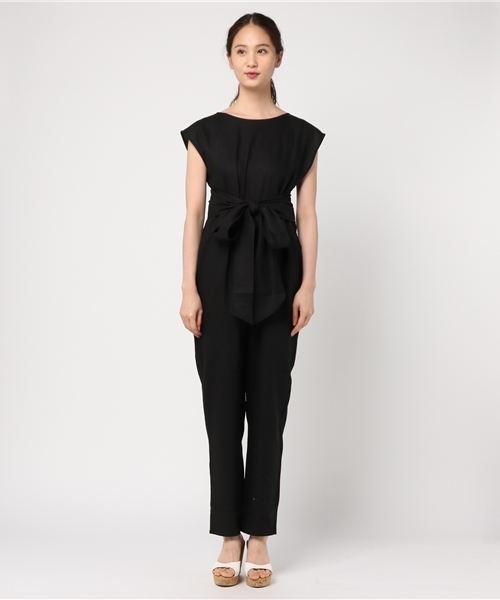 MOUSSY（マウジー）の「V BACK JUMP SUIT（つなぎ/オールインワン・レディース・ベージュ/ブラック・1/2）」の3枚目の写真