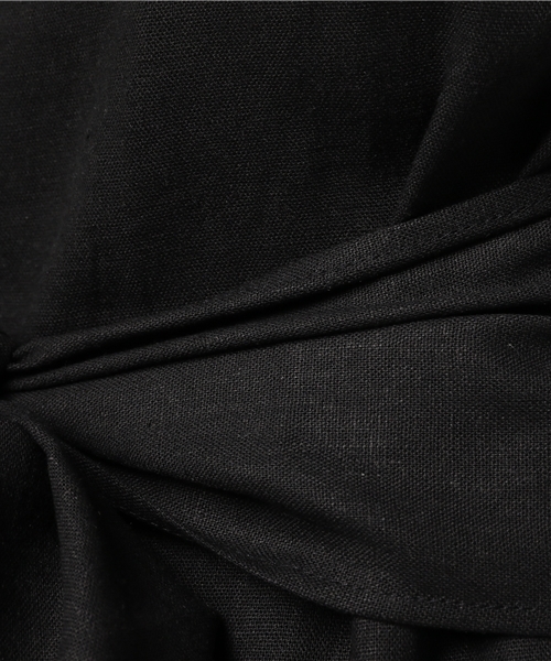 MOUSSY（マウジー）の「V BACK JUMP SUIT（つなぎ/オールインワン・レディース・ベージュ/ブラック・1/2）」の14枚目の写真