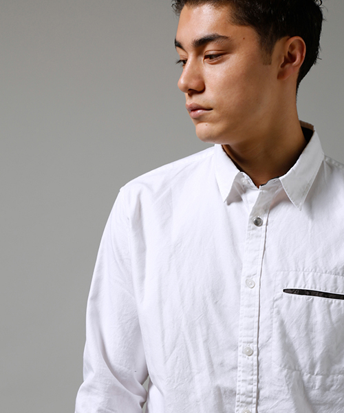 AZUL by moussy（アズールバイマウジー）の「ストレッチオックス長袖シャツ（シャツ/ブラウス・メンズ・ホワイト/ボルドー/ブラック・LARGE/MEDIUM/SMALL/X-LARGE/X-SMALL）」の2枚目の写真