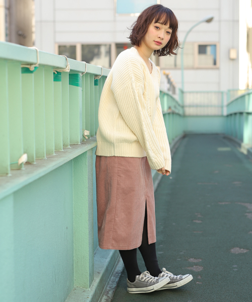apres jour（アプレジュール）の「コーデュロイタイトスカート【ZOZOTOWN限定アイテム】（スカート・レディース・ピンク/モカ・フリー）」の3枚目の写真