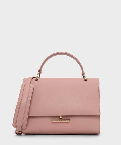 CHARLES & KEITH(チャールズ & キース)の「プッシュロックフロントフラップバッグ / PUSH-LOCK FRONT FLAP BAG(ハンドバッグ・レディース・ダークグリーン/マスタード/ピンク系その他/プラム・L)」の2枚目の写真