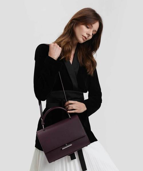 CHARLES & KEITH(チャールズ & キース)の「プッシュロックフロントフラップバッグ / PUSH-LOCK FRONT FLAP BAG(ハンドバッグ・レディース・ダークグリーン/マスタード/ピンク系その他/プラム・L)」の20枚目の写真