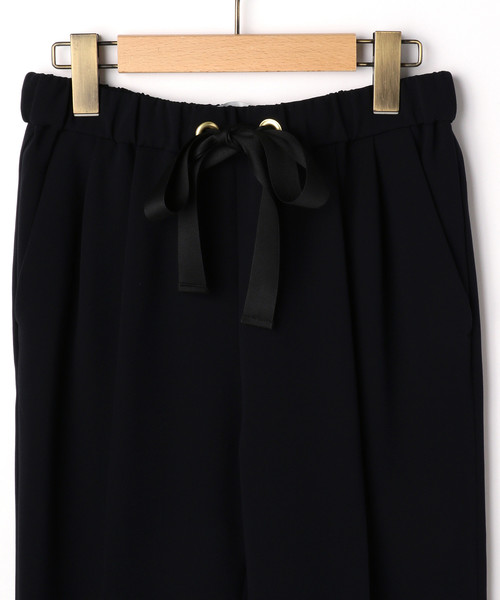 Tiara（ティアラ）の「センタープレスイージータックパンツ（その他パンツ・レディース・ブラック/ネイビー/キャメル・S/M/L）」の5枚目の写真
