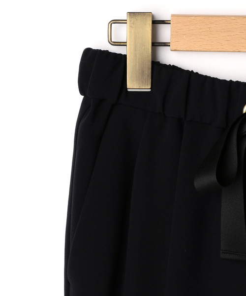 Tiara（ティアラ）の「センタープレスイージータックパンツ（その他パンツ・レディース・ブラック/ネイビー/キャメル・S/M/L）」の8枚目の写真
