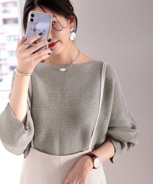 classicalelf（クラシカルエルフ）の「柔らか、綿100％。ドルマンスリーブボートネックニット（ニット/セーター・レディース・ブラック/アイボリー/杢グレー/チャコール/モカ/ベージュ・MEDIUM/L/XL/XXL/M/LARGE/X-LARGE/XX-LARGE）」の3枚目の写真