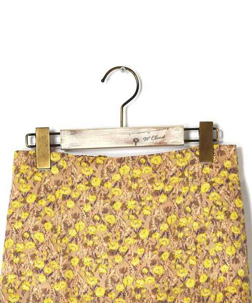 w closet(ダブルクローゼット)の「小花柄プリントマーメイドスカート(スカート・レディース・ベージュ/ブルー系その他/オフホワイト・FREE)」の15枚目の写真
