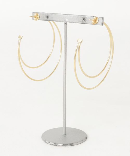 HELIOPOLE（エリオポール）の「ENEIDA FRANCA: フープピアス（ピアス（両耳用）・レディース・ゴールド/シルバー・FREE）」の3枚目の写真