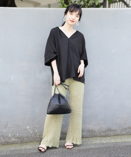 LOWRYS FARM(ローリーズファーム)の「フードスキッパーブラウス 849263(シャツ/ブラウス・レディース・ブラック/ベージュ/ブラウン・FREE)」の12枚目の写真