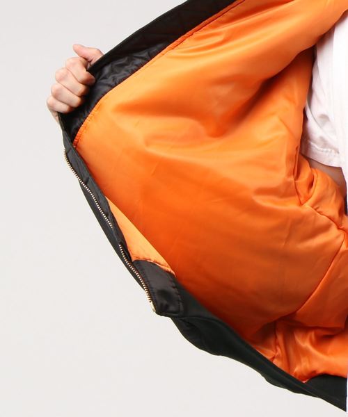 Mark Gonzales(マーク・ゴンザレス)の「Mark Gonzales DETACHABLE HOODED MA-1(HD)(MA-1・メンズ・ブラック/カーキ・M/L)」の5枚目の写真