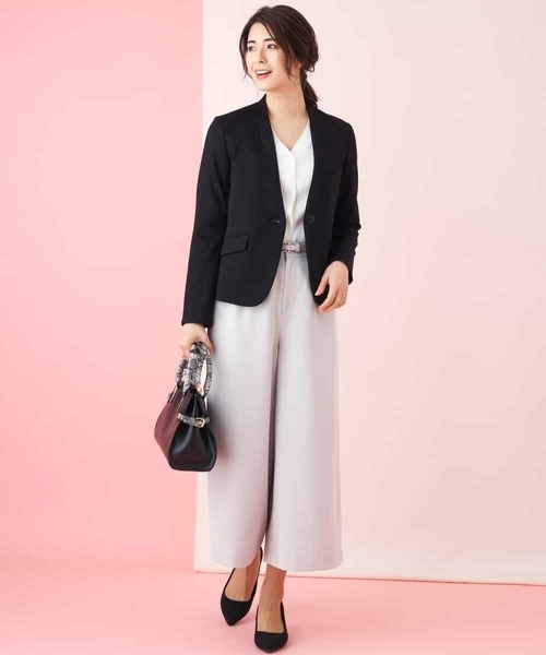 a.v.v（アーヴェヴェ）の「ストレッチＶネックジャケット（その他アウター・レディース・ライトグレー/ブラック・40/38/42/36/34）」の13枚目の写真