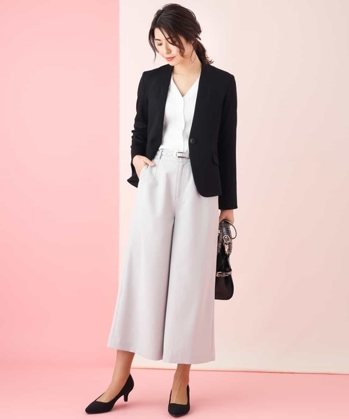 a.v.v（アーヴェヴェ）の「ストレッチＶネックジャケット（その他アウター・レディース・ライトグレー/ブラック・40/38/42/36/34）」の14枚目の写真
