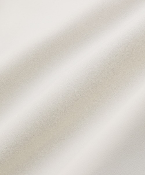 ADAM ET ROPE'(アダムエロペ)の「【WEB限定】バックVネックブラウス(シャツ/ブラウス・レディース・ホワイト/ネイビー/ミント・FREE)」の16枚目の写真