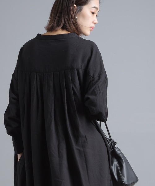 OMNES(オムネス)の「綿麻レーヨン ロングシャツワンピース(シャツワンピース・レディース・ベージュ/カーキ/ブラック/グリーン・FREE)」の10枚目の写真
