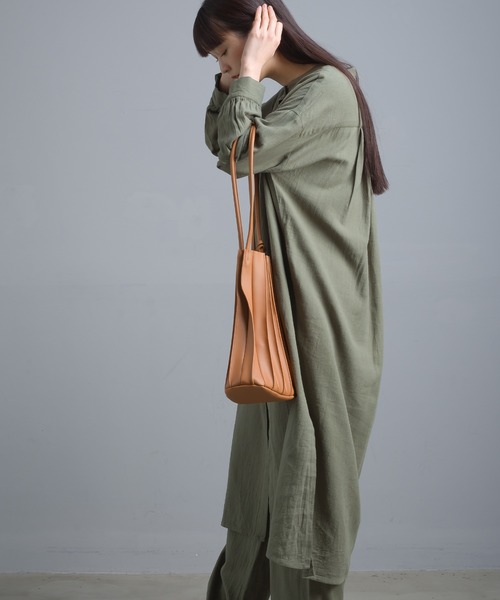 OMNES(オムネス)の「綿麻レーヨン ロングシャツワンピース(シャツワンピース・レディース・ベージュ/カーキ/ブラック/グリーン・FREE)」の18枚目の写真