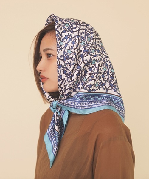 LE VERNIS（ル・ベルニ）の「LE VERNIS（ル・ベルニ）タイルモチーフスカーフ（バンダナ/スカーフ・レディース・ブラウン/サックスブルー/イエロー・FREE）」の6枚目の写真