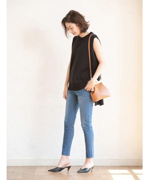 fifth（フィフス）の「Vカットポインテッドミュール（サンダル・レディース・ブラック/モカ/アニマル・23.5cm/24.5cm/23.0cm/24.0cm）」の13枚目の写真