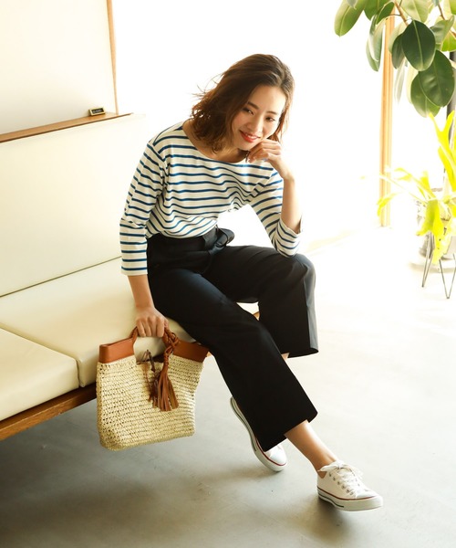 BAYFLOW(ベイフロー)の「ハイウエストワイドパンツ(その他パンツ・レディース・ベージュ/ネイビー・SMALL/MEDIUM)」の8枚目の写真