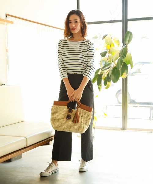 BAYFLOW(ベイフロー)の「ハイウエストワイドパンツ(その他パンツ・レディース・ベージュ/ネイビー・SMALL/MEDIUM)」の13枚目の写真