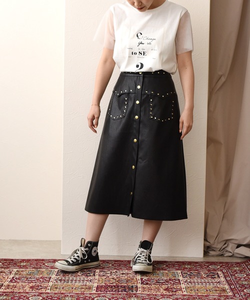 Eimee Law(エイミーロウ)の「合成皮革ウエスタンリベットスカート(スカート・レディース・ブラック/ダークベージュ/ダークグリーン・38)」の19枚目の写真