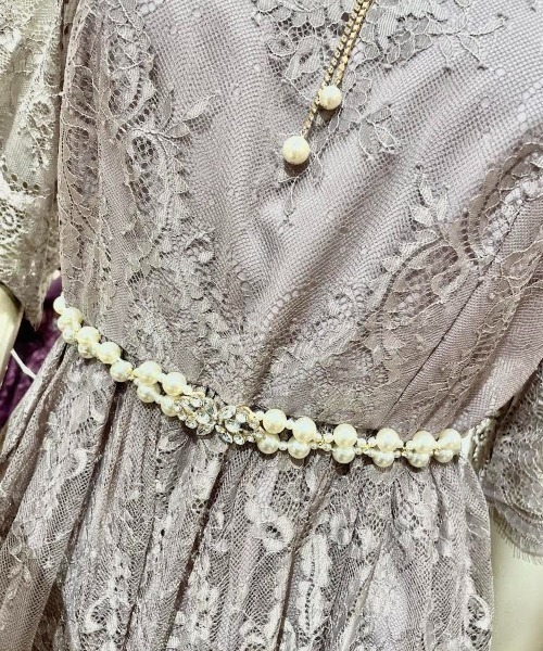 Cupid Heart(キューピッドハート)の「【Cupid Heart】結婚式ベルト ビジューバックルパールゴムベルト(ベルト・レディース・ベージュ・MEDIUM)」の3枚目の写真