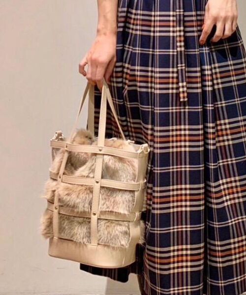 ファーポーチ2wayトート トートバッグ Perle Peche ペルルペッシュ のファッション通販 Zozotown