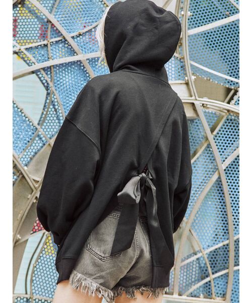 jouetie（ジュエティ）の「バックリボンフーディ（パーカー・レディース・オフホワイト/ブラック/ライトブルー・MEDIUM）」の9枚目の写真