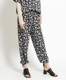 Ray BEAMS | FUMIE=TANAKA × Ray BEAMS / 別注 アート フラワー パンツ(その他パンツ)