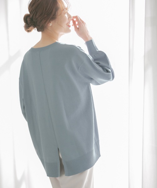 GLOBAL WORK(グローバルワーク)の「トリプルイージースリットプルオーバー/926692(ニット/セーター・レディース・ブラック/イエロー/ブルー/アイボリー/グレイッシュベージュ・MEDIUM/LARGE)」の4枚目の写真