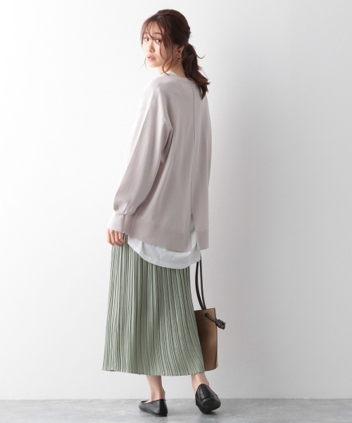 GLOBAL WORK(グローバルワーク)の「トリプルイージースリットプルオーバー/926692(ニット/セーター・レディース・ブラック/イエロー/ブルー/アイボリー/グレイッシュベージュ・MEDIUM/LARGE)」の11枚目の写真