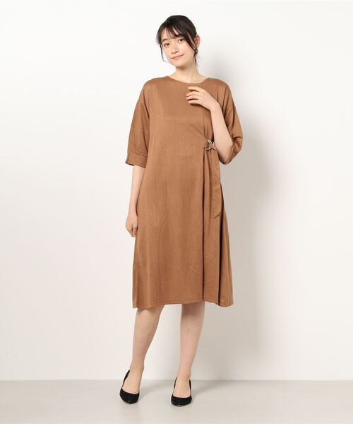 BELLUNA PLUS(ベルーナ)の「涼感素材ベルト使いワンピース(ワンピース・レディース・ブラック/カーキ/ブルーグリーン/テラコッタ・MEDIUM/LARGE/X-LARGE)」の17枚目の写真