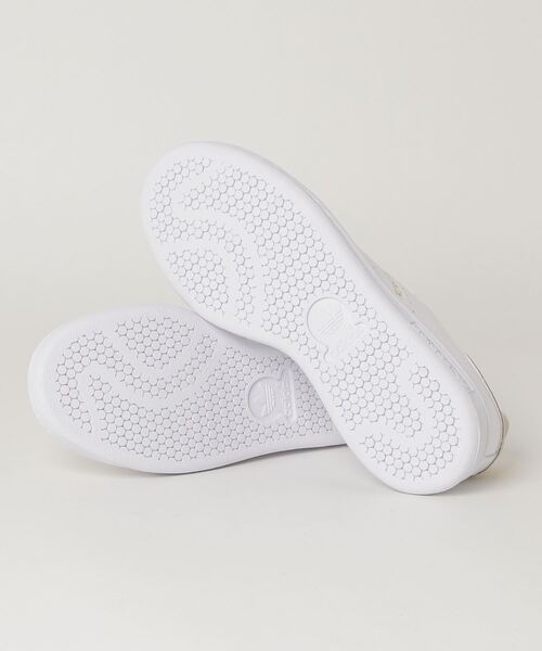 adidas（アディダス）の「［BILLY'S EXCLUSIVE］STAN SMITH "MILK TEA BEIGE"（スニーカー・メンズ・ホワイト系その他・26.5cm/29.0cm/23.5cm/26.0cm/22.0cm/27.5cm/22.5cm/25.0cm/24.5cm/27.0cm/25.5cm/28.0cm/24.0cm/30.0cm/23.0cm/28.5cm）」の3枚目の写真