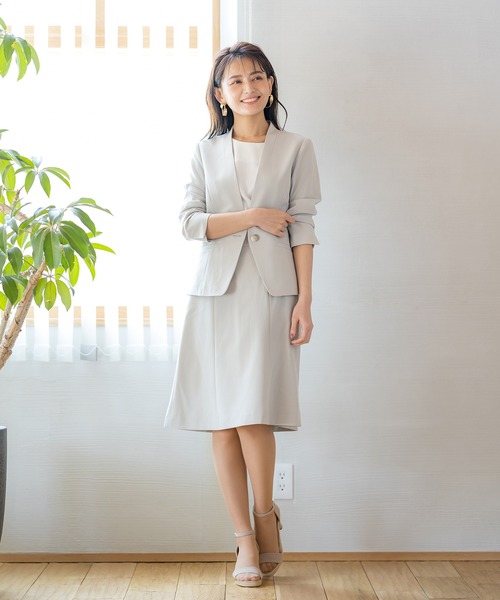 WHITE JOOLA（ホワイトジョーラ）の「【洗濯機で洗える】抗菌ストレッチ・多機能カラーレスジャケット(前裏付き）（ノーカラージャケット・レディース・ブラック/グレー/グレイッシュベージュ・7号/9号/11号/13号）」の15枚目の写真