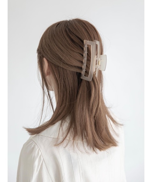 amel（エイメル）の「クリアクリップ（バレッタ/ヘアクリップ・レディース・ホワイト/ベージュ・FREE）」の2枚目の写真