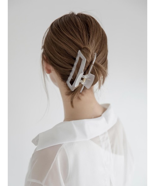 amel（エイメル）の「クリアクリップ（バレッタ/ヘアクリップ・レディース・ホワイト/ベージュ・FREE）」の3枚目の写真