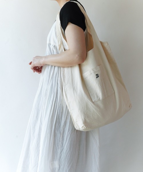 Loco Ocean（ロコオーシャン）の「刺繍ロゴ キャンバス トートバッグ（トートバッグ・レディース・ブラック/アイボリー・ONE SIZE）」の4枚目の写真