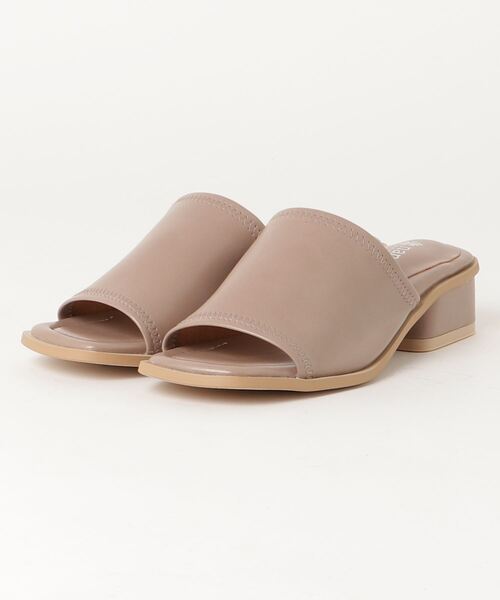 NANO universe（ナノユニバース）の「ストレッチフェイクレザーサンダル（サンダル・レディース・グレー/グレイッシュベージュ/ブラック・37/36/38）」の3枚目の写真