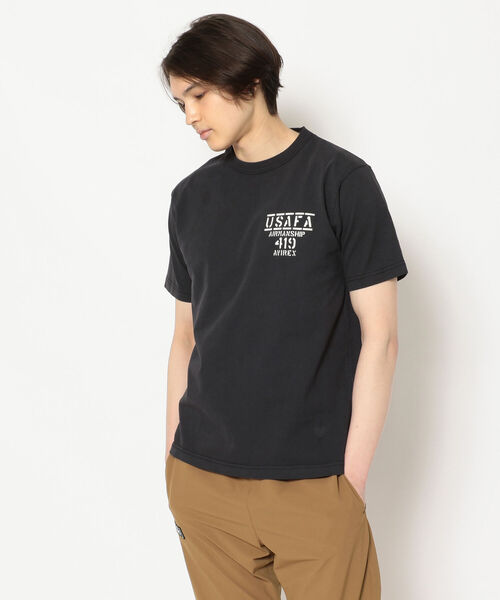 AVIREX（アヴィレックス）の「フェイドウォッシュ Tシャツ エアマンシップ/SS FADE WASH T-SHIRT AIRMANSHIP/アヴィレックス/AVIREX（Tシャツ/カットソー・メンズ・オフホワイト/ブラック/ピンク/サックスブルー・XX-LARGE/MEDIUM/X-LARGE/LARGE）」の3枚目の写真