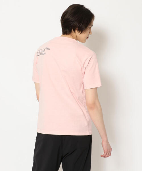 AVIREX（アヴィレックス）の「フェイドウォッシュ Tシャツ エアマンシップ/SS FADE WASH T-SHIRT AIRMANSHIP/アヴィレックス/AVIREX（Tシャツ/カットソー・メンズ・オフホワイト/ブラック/ピンク/サックスブルー・XX-LARGE/MEDIUM/X-LARGE/LARGE）」の5枚目の写真