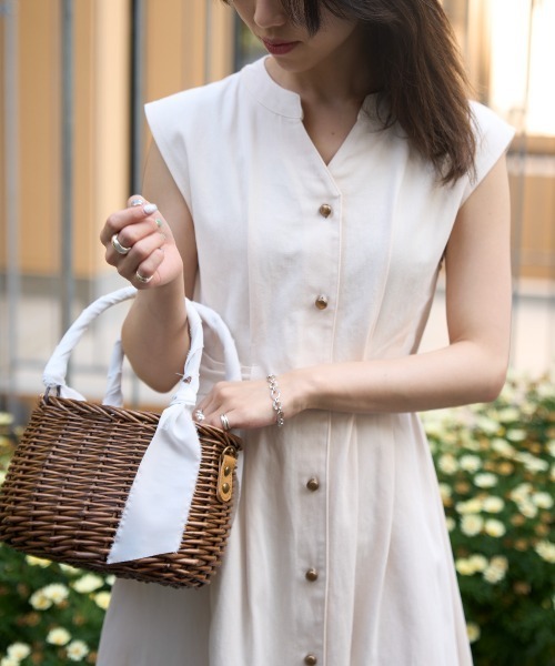 TRIANGLE PALETTE（トライアングルパレット）の「ウエストリボンデニムワンピース（ワンピース・レディース・ブラック/ネイビー/ブルー/アイボリー/カーキ・FREE）」の21枚目の写真