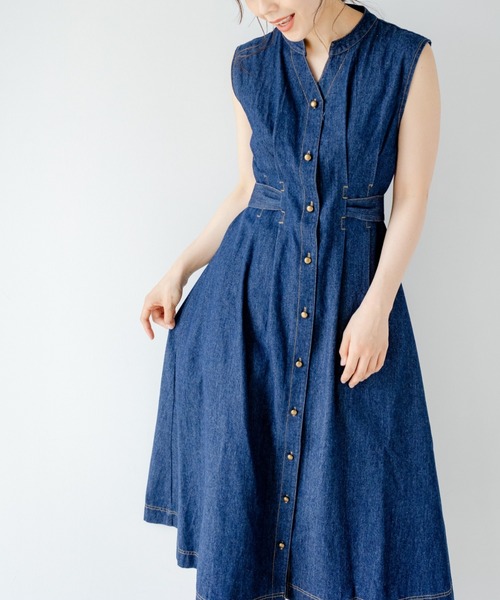 TRIANGLE PALETTE（トライアングルパレット）の「ウエストリボンデニムワンピース（ワンピース・レディース・ブラック/ネイビー/ブルー/アイボリー/カーキ・FREE）」の19枚目の写真